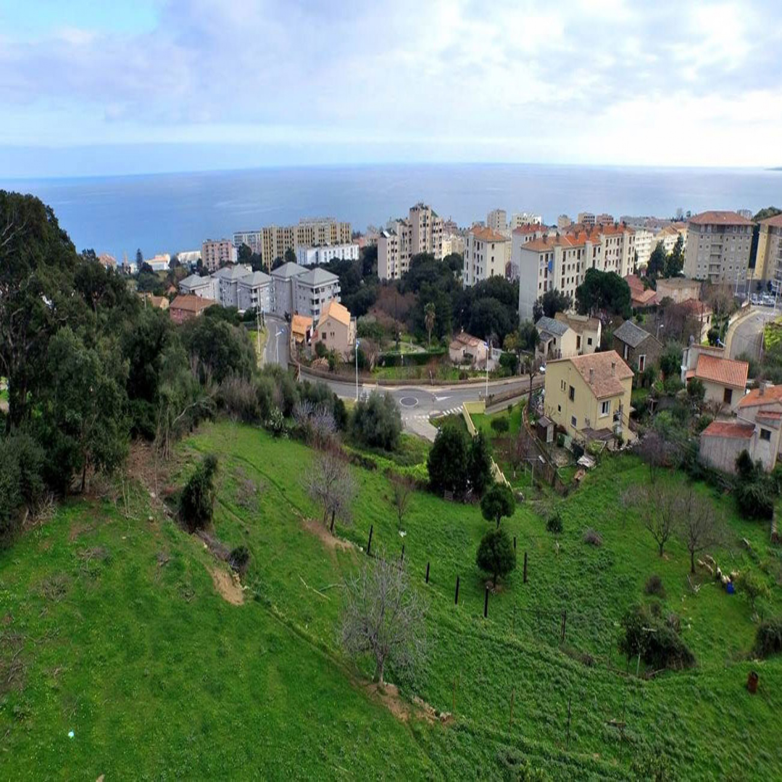 vente Bastia 20600 en Haute Corse T3 DANS TRES BELLE RESIDENCE VUE MER